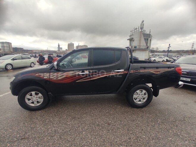 Mitsubishi L200 2012, 510,000 km - 2.5 l - Bakı