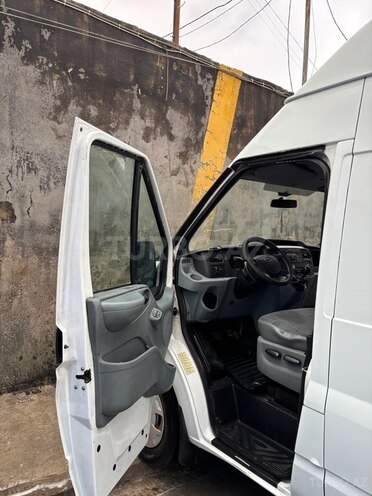 Ford Transit 2011, 340,000 km - 2.4 l - Bakı