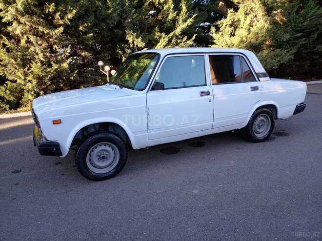 LADA (VAZ) 2107 2005, 11,000 km - 1.6 l - Qazax