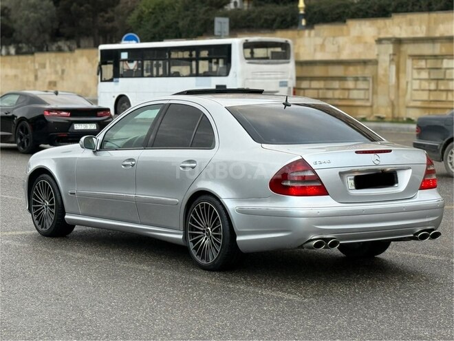 Mercedes E 240 2002, 286,000 km - 2.6 l - Bakı