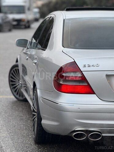 Mercedes E 240 2002, 286,000 km - 2.6 l - Bakı