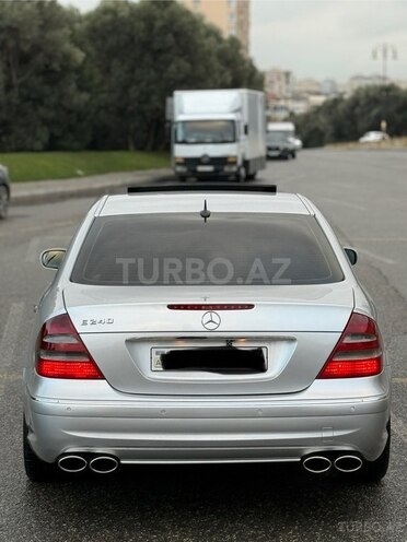 Mercedes E 240 2002, 286,000 km - 2.6 l - Bakı