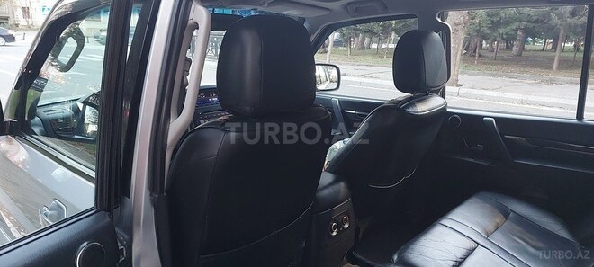 Mitsubishi Pajero 2011, 222,500 km - 3.5 л - Bakı
