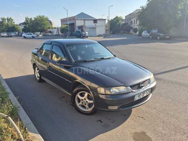 Opel Vectra-4