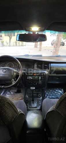 Opel Vectra-10