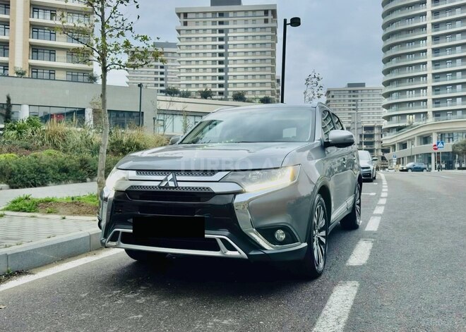 Mitsubishi Outlander-5