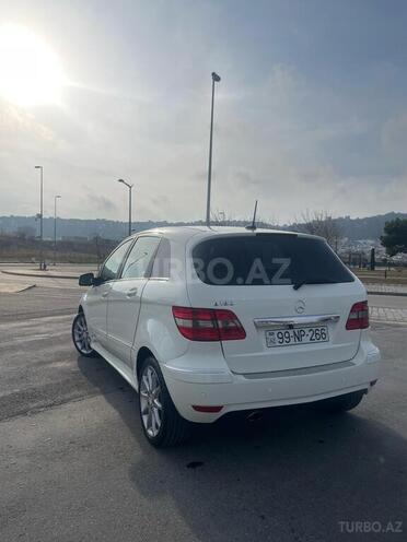 Mercedes B 180 2011, 107,000 km - 1.7 l - Bakı