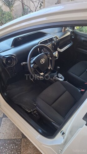 Toyota Aqua 2018, 135,000 km - 1.5 l - Bakı