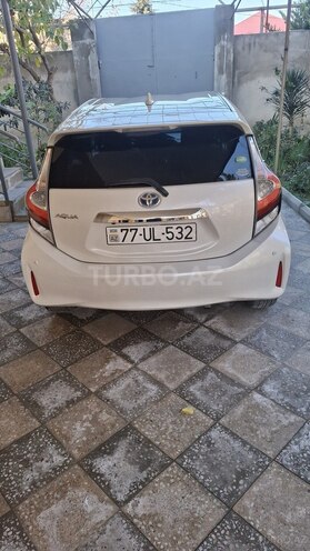 Toyota Aqua 2018, 135,000 km - 1.5 l - Bakı
