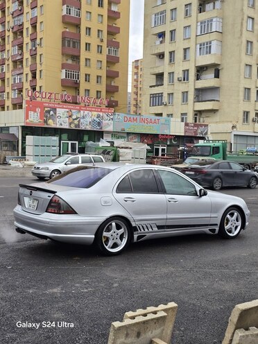 Mercedes C 240 2002, 298,650 km - 2.6 l - Sumqayıt
