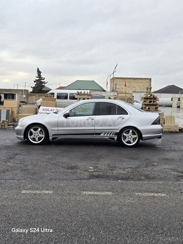Mercedes C 240 2002, 298,650 km - 2.6 l - Sumqayıt