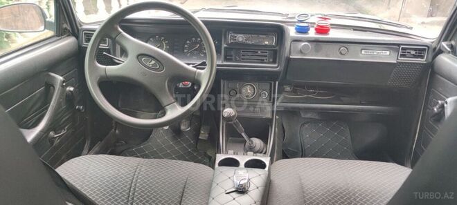 LADA (VAZ) 2107 1998, 80,000 km - 1.6 l - Quba