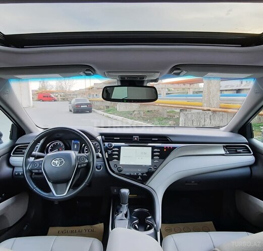 Toyota Camry-3
