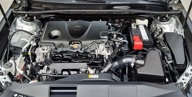 Toyota Camry-9