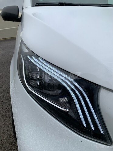Mercedes  2015, 247,250 km - 2.1 л - Bakı