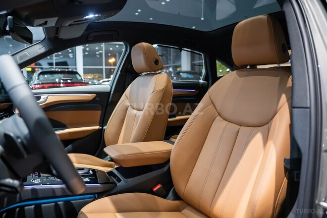 Audi A6-15