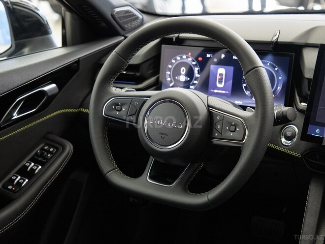 Lynk & Co 03-15