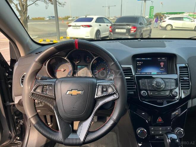 Chevrolet Cruze-8