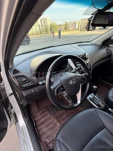 Hyundai Accent 2015, 139,000 km - 1.4 l - Bakı
