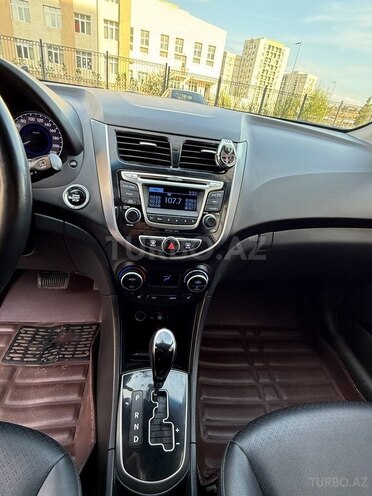 Hyundai Accent 2015, 139,000 km - 1.4 l - Bakı