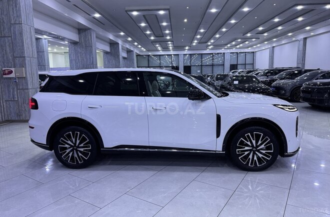 Changan Qiyuan Q07-4