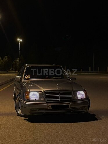 Mercedes E 300 1993, 395,000 km - 3.0 l - Bakı