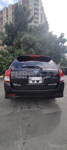 Toyota Corolla Fielder-2