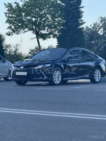 Toyota Camry-1