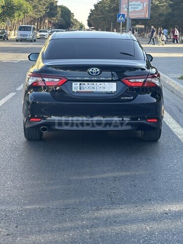 Toyota Camry-3