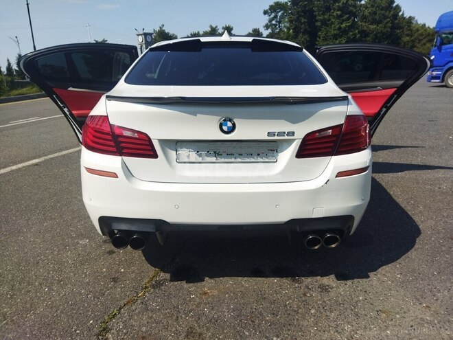 BMW 528 2015, 170,000 km - 2.0 l - Qax