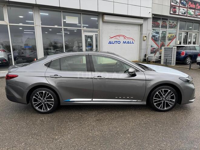 Toyota Camry-8