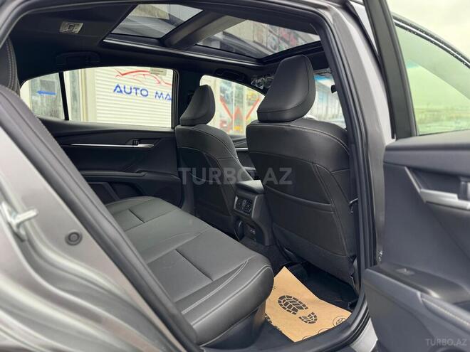 Toyota Camry-16