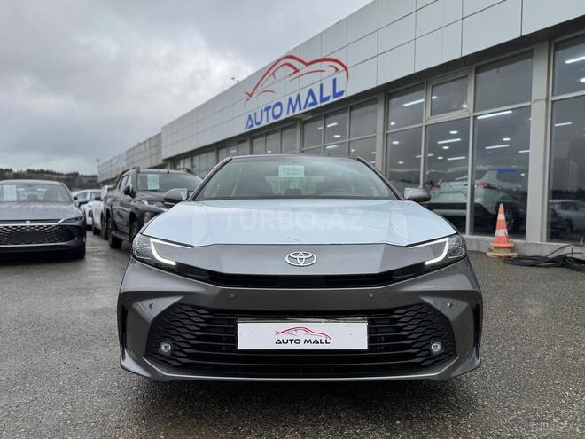 Toyota Camry-9