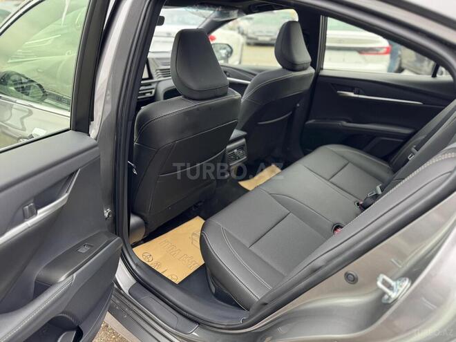 Toyota Camry-14