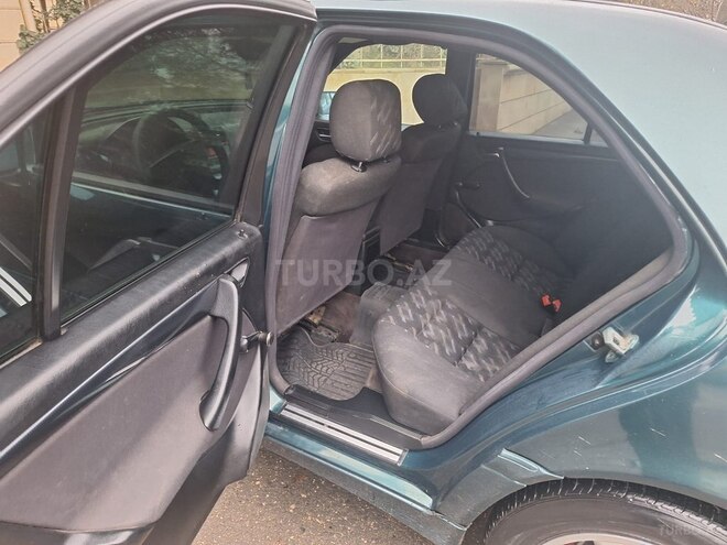 Mercedes C 200 1997, 410,000 km - 2.0 l - Bakı