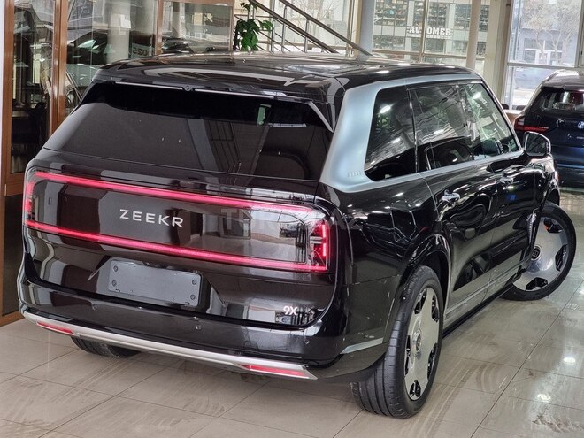 ZEEKR  2025, 18,000 km - 2.0 l - Bakı