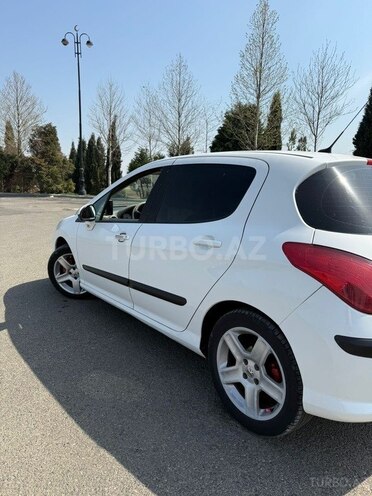 Peugeot 308-10