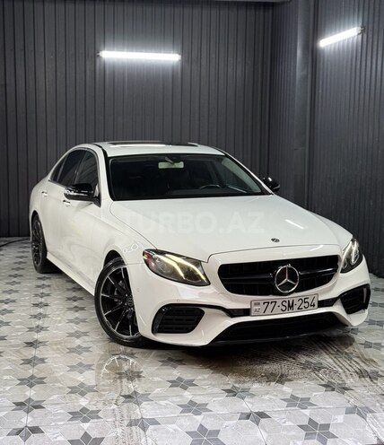 Mercedes E 300-1