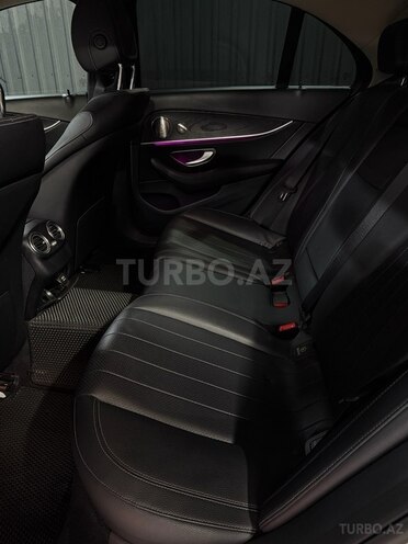 Mercedes E 300-14