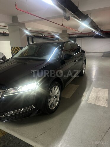 Skoda Superb 2020, 140,577 km - 2.0 l - Bakı