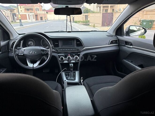 Hyundai Elantra 2019, 126,437 km - 2.0 л - Bakı