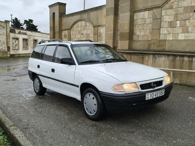 Opel Astra 1994, 374,000 km - 1.6 l - Bakı