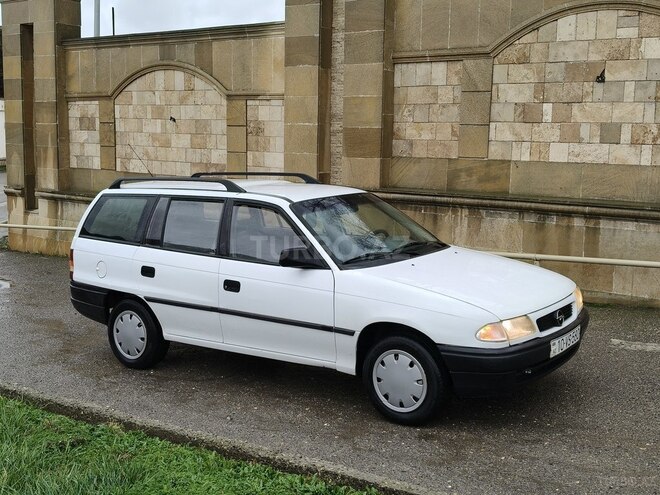 Opel Astra 1994, 374,000 km - 1.6 l - Bakı