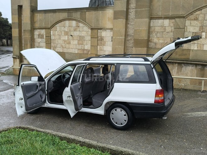 Opel Astra 1994, 374,000 km - 1.6 l - Bakı