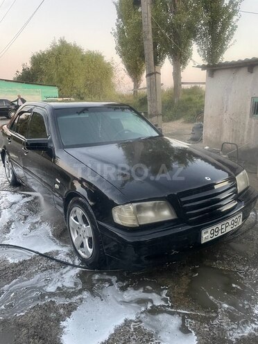 Mercedes C 220 1999, 457,000 km - 2.2 л - Yevlax