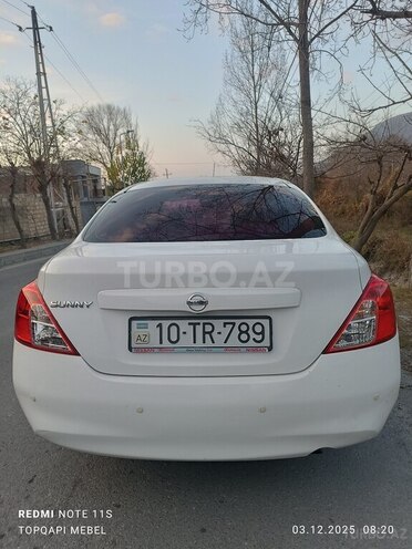 Nissan Sunny 2013, 207,890 km - 1.5 л - Bakı