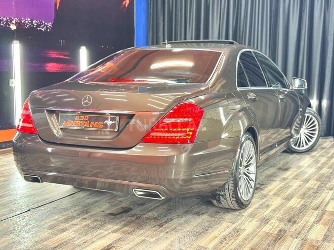 Mercedes S 350-11