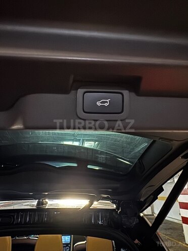 Land Rover Discovery 2017, 136,000 km - 3.0 l - Bakı