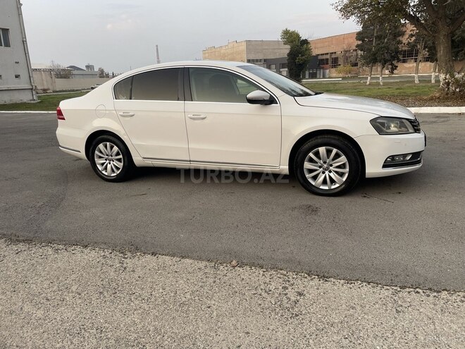 Volkswagen Passat 2012, 240,000 km - 1.8 l - Bakı