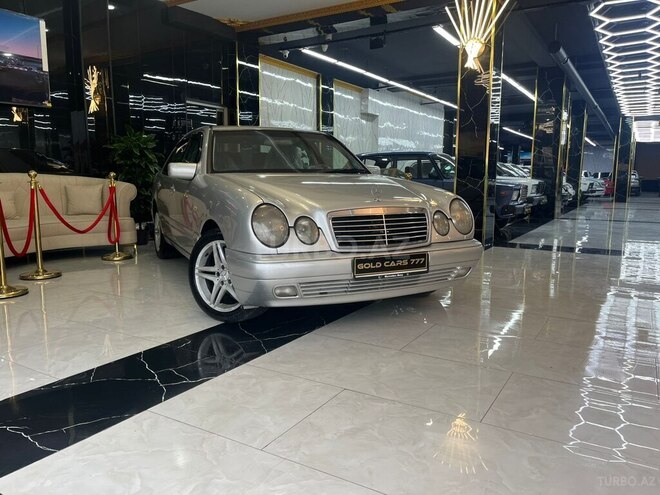 Mercedes E 220-2